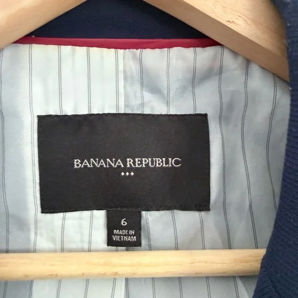 Banana Republic Women's Dark Blue Tailored Blazer - Picture 3 of 3